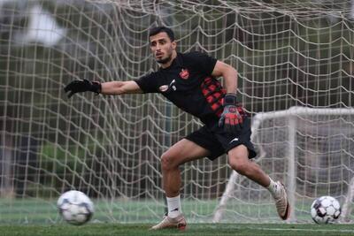 آقای گل پرسپولیس دروازه‌بان شد