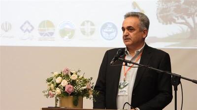 نشست نظام مسائل و ساز و کارهای حقوقی و اجتماعی جنگل زاگرس در چهارمحال و بختیاری برگزار شد