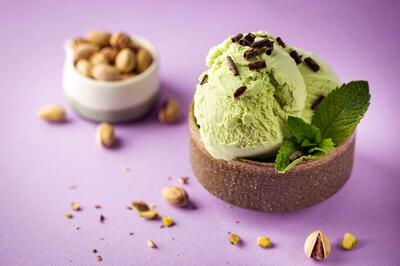 طرز تهیه بستنی پسته‌ای، ۵ دقیقه‌ای در منزل!