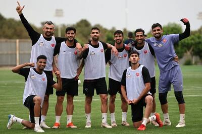 آقای گل پرسپولیس دروازه‌بان شد