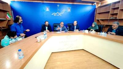 بررسی مشکلات 20 نفر در برنامه ملاقات عمومی استاندار