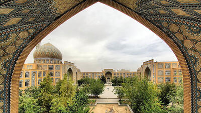 چگونه منبر و رسانه‌های دینی افکار عمومی ایران را شکل دادند؟