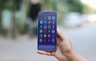 آپدیت One UI 7 عمر باتری برخی گوشی‌های سامسونگ را کمتر کرده است