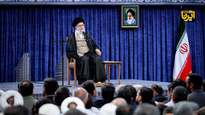 رهبر انقلاب: هیچ منفعتی برای امت اسلامی بالاتر از اتحاد نیست