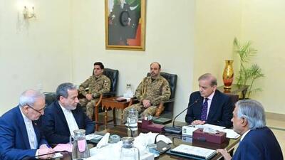 دیدار عراقچی با نخست‌وزیر پاکستان+ فیلم