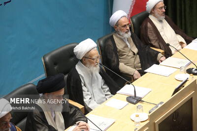 آیت الله موحدی کرمانی: تورم و گرانی مردم را به شدت آزار می دهد