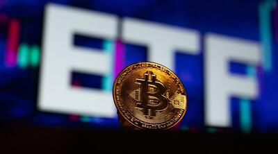 صندوق‌های ETF بیت‌کوین ۶ برابر تولید ماینرها خرید کرده‌اند؛ بازار در آستانه جهش؟