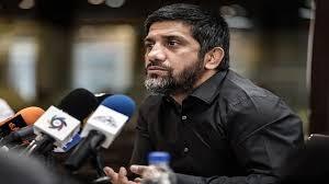 توضیحات علیرضا دبیر درباره نماز خواندن در حین جلسه با وزیر ورزش
