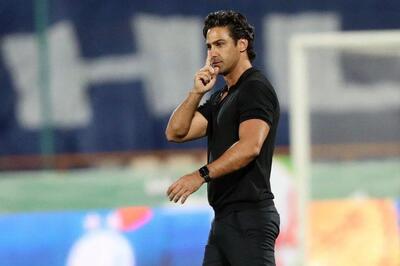 سجده شکر فرهاد مجیدی بعد از پیروزی بزرگ (+عکس)