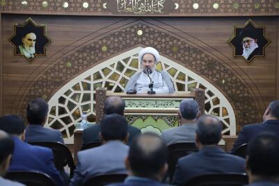 امام جمعه زاهدان: معلمان، وارثان رسالت پیامبر (ص) هستند