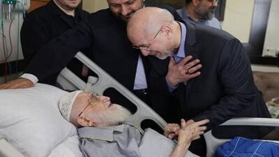 عیادت رییس مجلس از آیت الله نوری همدانی