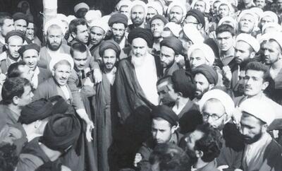 مهمترین جلوه تمدن‌ساز بودن نظریه ولایت فقیه امام؛ عبور از نظر به عمل