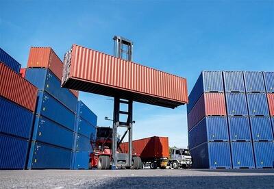 وضعیت کانتینرهای اقلام اساسی در بندر شهید رجایی