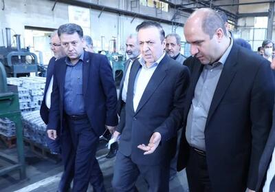 استاندار قزوین پای دردل کارگران و تولیدکنندگان الوند - تسنیم