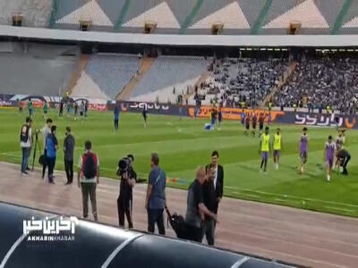 گرم کردن بازیکنان استقلال و چادرملو