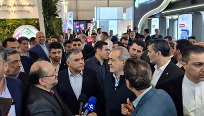 رئیس جمهور از نمایشگاه نفت دیدن کرد