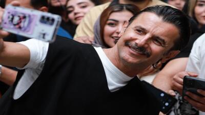  خبر روز | اولین اکران مردمی فیلم تحسین شده «زییا صدایم کن» با حضور امین حیایی | گلی شی