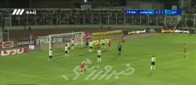 فرشاد احمدزاده گل اول پرسپولیس را به خیبرخرم آباد زد