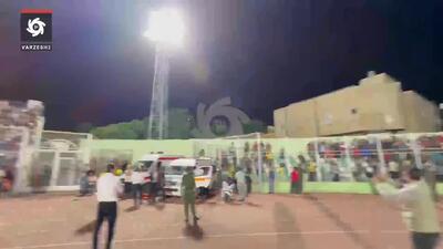 جنگ بطری بین هواداران خیبر و پرسپولیس