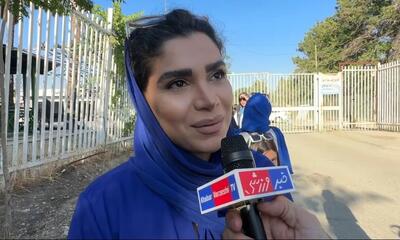 هوادار استقلال مقابل دوربین خبرورزشی: بوژوویچ را از فرودگاه روی نیمکت نشاندند! - پارس فوتبال