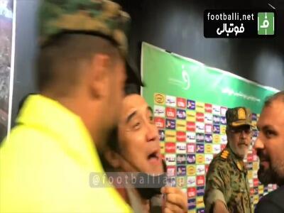 واکنش خداداد عزیزی سرپرست تراکتور به سوال خبرنگاران: من ممنوع المصاحبه هستم