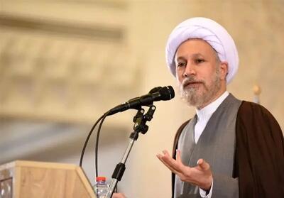 امام جمعه شیراز: حوزه باید پیشرو حرکت‌های مردمی باشد و این پیشروی را که از زمان میرزای شیرازی تا کنون شاهد بوده‌ایم، تداوم ببخشد