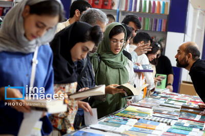 نمایشگاه کتاب میزبان چهره‌ها؛ از «رضا کیانیان» تا «خاله شادونه»