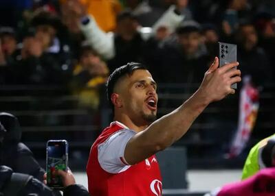 پرسپولیس از علیپور دفاع نکرد، خودش دست به کار شد/ آقای گل پرسپولیس: حق و ناحق تا کجا؟ چرا بین تراکتور و پرسپولیس فرق می گذارند؟