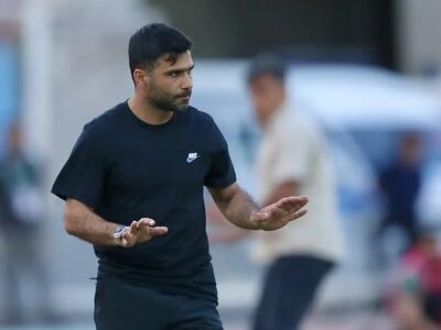 مدیر هوادار: روانخواه می‌ماند - پارس فوتبال