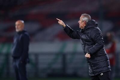 مخالفت سرمربی پرسپولیس با جذب صادق محرمی