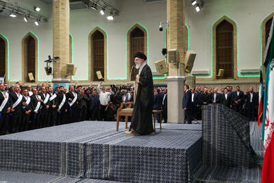 برگرداندن تعداد زیادی از کارخانه‌های تعطیل یکی از افتخارات شهید رئیسی است رهبر انقلاب: واردات به ضرر کشور، جامعه کارگری و تولید ملی است/ جوان ایرانی قطعا می تواند خودرویی با مصرف کمتر و کیفیت بهتر تولید کند