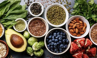 مواد مغذی کلیدی برای مقابله با پیری پوست