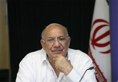 واکنش مهاجرانی به پیشنهاد مدیریت ورزشی باشگاه استقلال: کسی از مسئولان استقلال با من صحبتی انجام نداده؛ حتی سؤالی از من پرسیده نشده /  من فوتبال کشورم را دوست دارم؛ هر کاری از دستم بربیاید انجام می‌دهم
