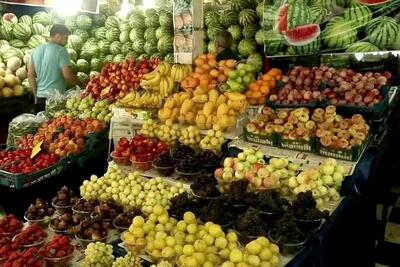 بازار‌های میوه و تره‌بار پنج‌شنبه‌ها تعطیل نیست