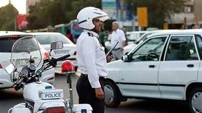 بدلکاری خطرناک روی سقف خودرو/ خودروی متخلف توقیف شد