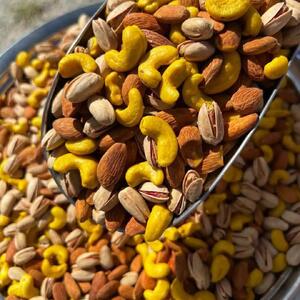 مصرف آجیل خطر ابتلا به این سرطان را کاهش می‌دهد