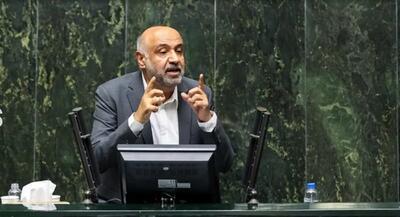 مجلس باید مستقل عمل کند نه زیر فشار گروههای سیاسی / به چالش کشیدن وزرا باید منطقی باشد نه ابزار ایجاد اختلال