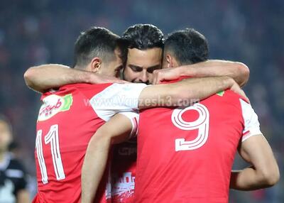 بازوبند به دست چهار ستاره پرسپولیس! (عکس)