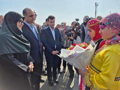 استقبال دیدنی از سخنگوی دولت در بندر انزلی