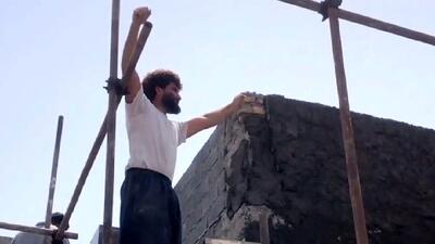 فیلم آواز شاد / بناها رو چوب بست چه رقصی میکنند /  فقط اونی که با کمچه میرقصه  !