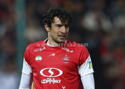 اقدام عجیب تنها مدافع در دسترس پرسپولیس | روزنو