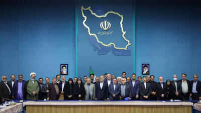 پزشکیان: در مذاکرات از اصول خود عقب‌نشینی نمی‌کنیم