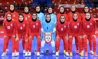 پایکوبی تیم ملی زنان بعد از صعود به نیمه‌نهایی جام ملتها