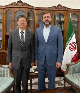 رایزنی غریب آبادی و سفیر چین در تهران در ارتباط با آخرین وضعیت مذاکرات رفع تحریم‌ها