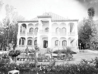 رسم عجیبی که در تهران اجرا می شد