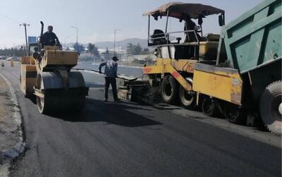بهسازی و آسفالت محور آرادان به سرخه در حال انجام است