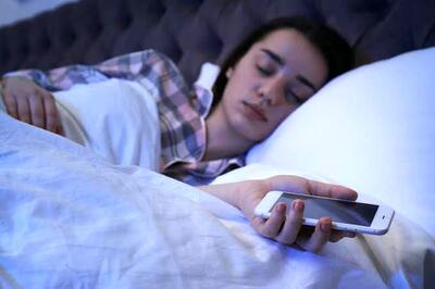موقع خواب از تلفن همراه فاصله بگیرید