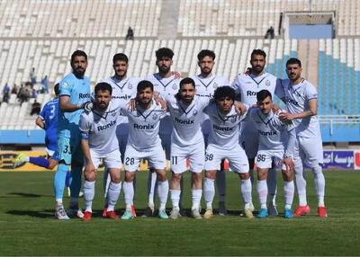 یک سپاهانی و یک پرسپولیسی ترخیص می‌شوند؛ بقیه منتظر هستند! - پارس فوتبال