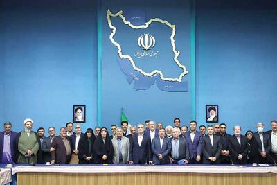 در مذاکرات به هیچ‌وجه از اصول خود عقب‌نشینی نمی‌کنیم | سیاست روز