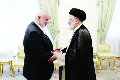 ایستــاده در کنار مقــاومت